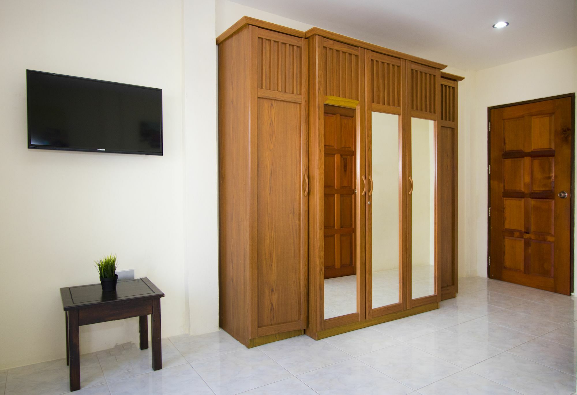 Ashford Villas Cosy Beach Pattaya Exterior foto